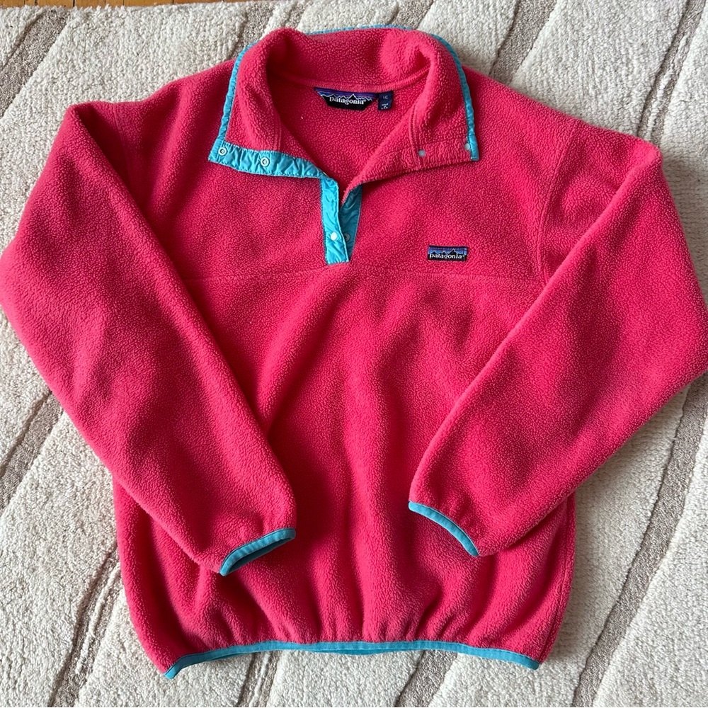 Patagonia Pink Crew Neck Fleece Sweater